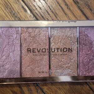 Makeup Revolution Eyeshadow Palette - Pink and Purple Hues